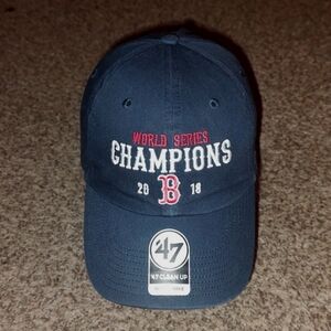 '47 MLB Boston Red Sox 2018 World Series Champions Strapback Cap OS
